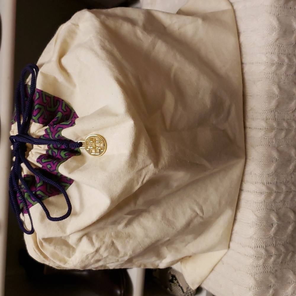 Tory Burch Kira Quilted Small Satchel - Picture 12 of 12